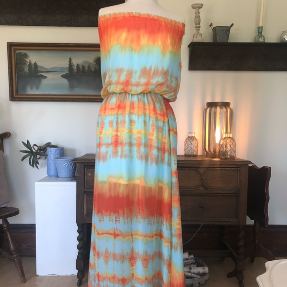 Triumph Dresses & Skirts - Triumph USA Strapless Tie Dye Dress Size M